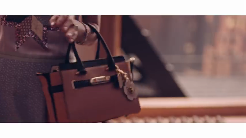 Selena_Gomez_for_Coach_Spring_2018_-_YouTube_28480p29_mp40017.png