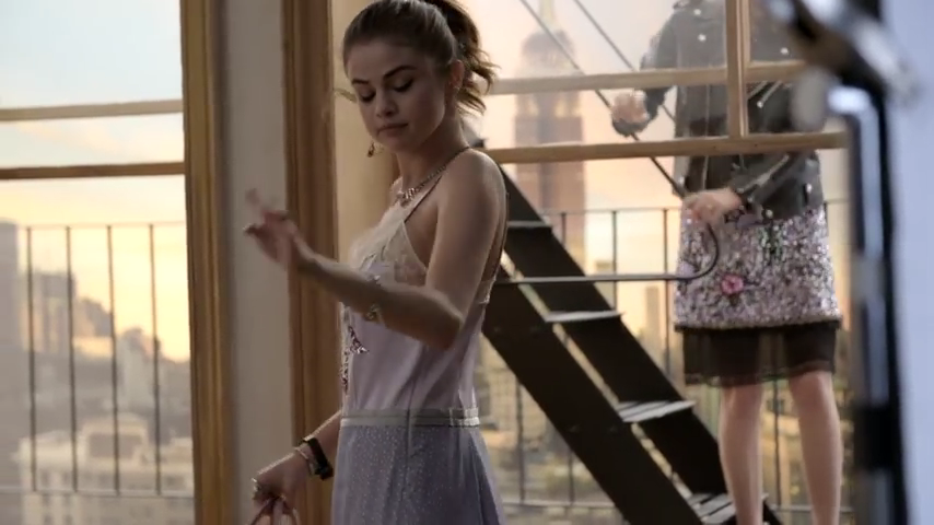 Up_Close_with_Selena_Gomez_for_Coach_Spring_2018_-_YouTube_28480p29_mp40100.png