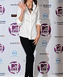 CU-Selena_Gomez-2011_MTV_EMA_Press_Briefing-05.jpg