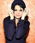 59350-selena-gomez-after-doing-a-radio-interview-t.jpg