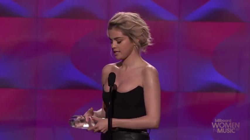 Selena_Gomez_Tearfully_Accepts_Woman_of_the_Year_Award_at_Billboard_s_Women_in_Music_2017_-_YouTube_28480p29_mp40006.png