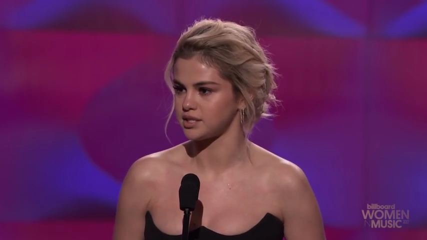 Selena_Gomez_Tearfully_Accepts_Woman_of_the_Year_Award_at_Billboard_s_Women_in_Music_2017_-_YouTube_28480p29_mp40076.png