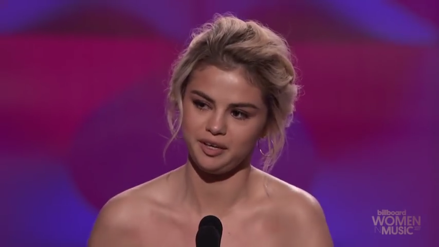 Selena_Gomez_Tearfully_Accepts_Woman_of_the_Year_Award_at_Billboard_s_Women_in_Music_2017_-_YouTube_28480p29_mp40236.png