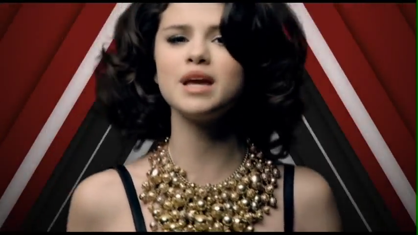 Selena_Gomez___The_Scene_-_Naturally_-_YouTube_28480p29_mp40624.png