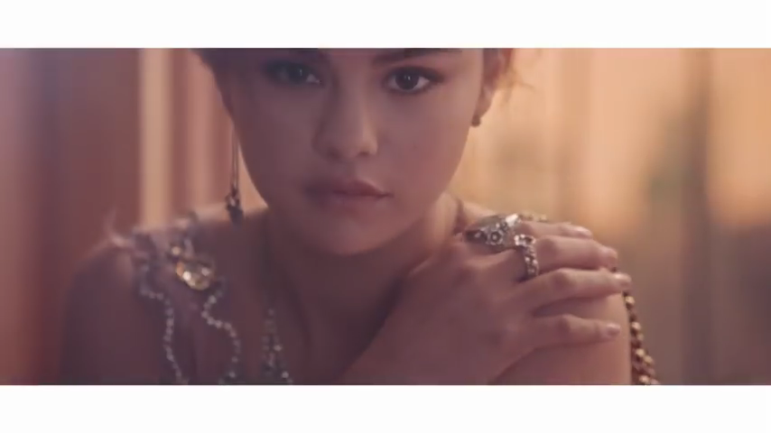 Selena_Gomez_for_Coach_Spring_2018_-_YouTube_28480p29_mp40038.png