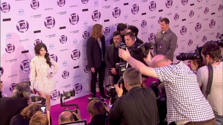 2011_MTV_Europe_Music_Awards_HDTV_1080i_MPEG2-tudou_0283.jpg