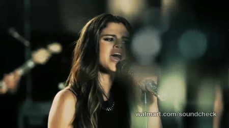 Selena_Gomez_Walmart_Soundcheck-_Come___Get_It_246.jpg
