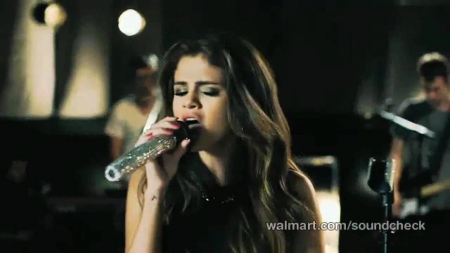 Selena_Gomez_Walmart_Soundcheck-_Come___Get_It_274.jpg