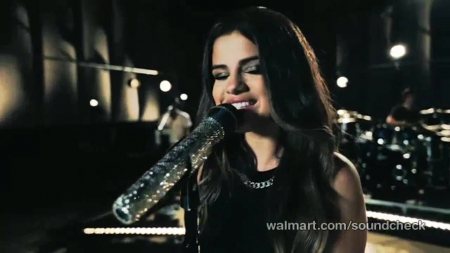 Selena_Gomez_Walmart_Soundcheck-_Hit_the_Lights_297.jpg