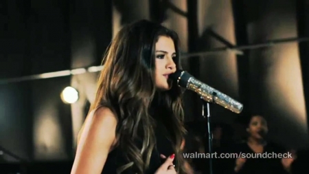 Selena_Gomez_Walmart_Soundcheck-_Love_You_Like_A_Love_Song_286.jpg