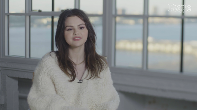 Selena_Gomez__I_Believe_in_the_Strength_of_Women___People_of_the_Year_2020___PEOPLE_-_YouTube_281080p29_mp40259.png