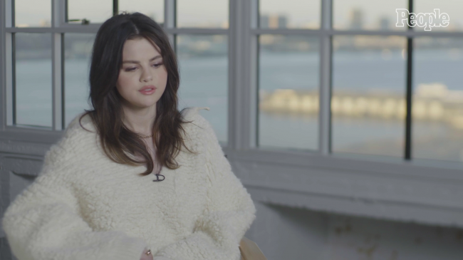 Selena_Gomez__I_Believe_in_the_Strength_of_Women___People_of_the_Year_2020___PEOPLE_-_YouTube_281080p29_mp40372.png