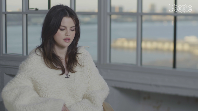 Selena_Gomez__I_Believe_in_the_Strength_of_Women___People_of_the_Year_2020___PEOPLE_-_YouTube_281080p29_mp40376.png