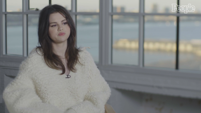Selena_Gomez__I_Believe_in_the_Strength_of_Women___People_of_the_Year_2020___PEOPLE_-_YouTube_281080p29_mp40392.png