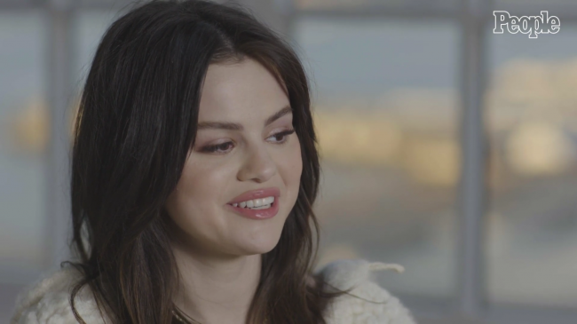 Selena_Gomez__I_Believe_in_the_Strength_of_Women___People_of_the_Year_2020___PEOPLE_-_YouTube_281080p29_mp40491.png