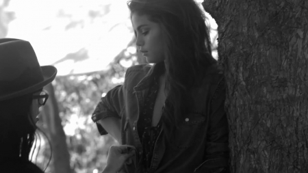Selena_Gomez_s_Teen_Vogue_Cover_Shoot_763.jpg