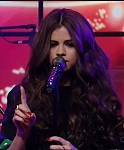 Selena_Gomez_Slow_Down_Live_with_Kelly_and_Michael_053.jpg