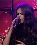 Selena_Gomez_Slow_Down_Live_with_Kelly_and_Michael_071.jpg