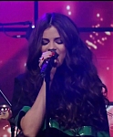 Selena_Gomez_Slow_Down_Live_with_Kelly_and_Michael_092.jpg