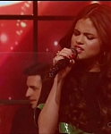 Selena_Gomez_Slow_Down_Live_with_Kelly_and_Michael_164.jpg