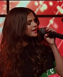 Selena_Gomez_Slow_Down_Live_with_Kelly_and_Michael_173.jpg