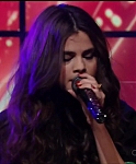Selena_Gomez_Slow_Down_Live_with_Kelly_and_Michael_189.jpg