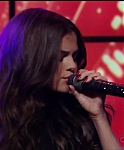Selena_Gomez_Slow_Down_Live_with_Kelly_and_Michael_194.jpg