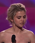 Selena_Gomez_Tearfully_Accepts_Woman_of_the_Year_Award_at_Billboard_s_Women_in_Music_2017_-_YouTube_28480p29_mp40087.png