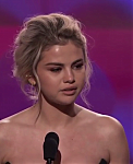 Selena_Gomez_Tearfully_Accepts_Woman_of_the_Year_Award_at_Billboard_s_Women_in_Music_2017_-_YouTube_28480p29_mp40090.png