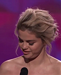 Selena_Gomez_Tearfully_Accepts_Woman_of_the_Year_Award_at_Billboard_s_Women_in_Music_2017_-_YouTube_28480p29_mp40127.png