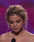 Selena_Gomez_Tearfully_Accepts_Woman_of_the_Year_Award_at_Billboard_s_Women_in_Music_2017_-_YouTube_28480p29_mp40138.png