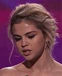 Selena_Gomez_Tearfully_Accepts_Woman_of_the_Year_Award_at_Billboard_s_Women_in_Music_2017_-_YouTube_28480p29_mp40209.png