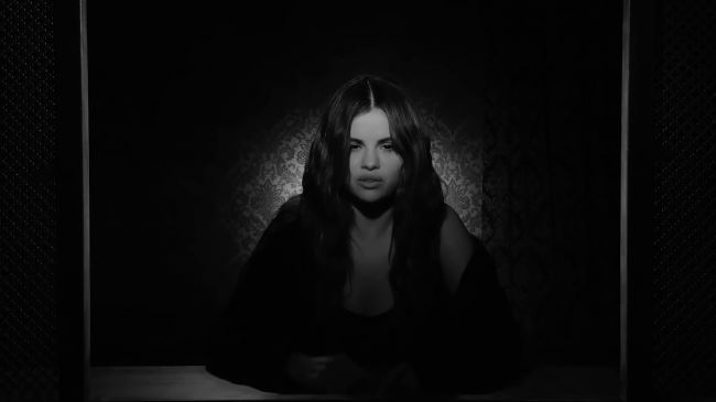 Selena_Gomez_-_Lose_You_To_Love_Me_28Official_Music_Video29_-_YouTube_281080p29_mp40947.png