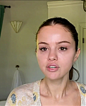 Selena_Gomez_s_Guide_to_the_Perfect_Cat_Eye___Beauty_Secrets___Vogue_-_YouTube_281080p29_mp40096.png