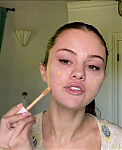 Selena_Gomez_s_Guide_to_the_Perfect_Cat_Eye___Beauty_Secrets___Vogue_-_YouTube_281080p29_mp40114.png