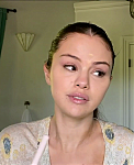 Selena_Gomez_s_Guide_to_the_Perfect_Cat_Eye___Beauty_Secrets___Vogue_-_YouTube_281080p29_mp40170.png