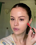 Selena_Gomez_s_Guide_to_the_Perfect_Cat_Eye___Beauty_Secrets___Vogue_-_YouTube_281080p29_mp40183.png