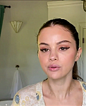 Selena_Gomez_s_Guide_to_the_Perfect_Cat_Eye___Beauty_Secrets___Vogue_-_YouTube_281080p29_mp40437.png