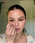 Selena_Gomez_s_Guide_to_the_Perfect_Cat_Eye___Beauty_Secrets___Vogue_-_YouTube_281080p29_mp40440.png
