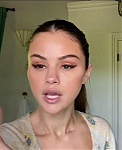 Selena_Gomez_s_Guide_to_the_Perfect_Cat_Eye___Beauty_Secrets___Vogue_-_YouTube_281080p29_mp40458.png