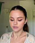 Selena_Gomez_s_Guide_to_the_Perfect_Cat_Eye___Beauty_Secrets___Vogue_-_YouTube_281080p29_mp40465.png