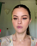 Selena_Gomez_s_Guide_to_the_Perfect_Cat_Eye___Beauty_Secrets___Vogue_-_YouTube_281080p29_mp40494.png