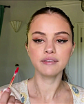 Selena_Gomez_s_Guide_to_the_Perfect_Cat_Eye___Beauty_Secrets___Vogue_-_YouTube_281080p29_mp40495.png