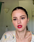 Selena_Gomez_s_Guide_to_the_Perfect_Cat_Eye___Beauty_Secrets___Vogue_-_YouTube_281080p29_mp40546.png