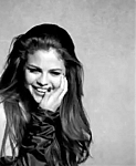 Selena_Gomez_-_Kill_Em_With_Kindness_mp44960.jpg