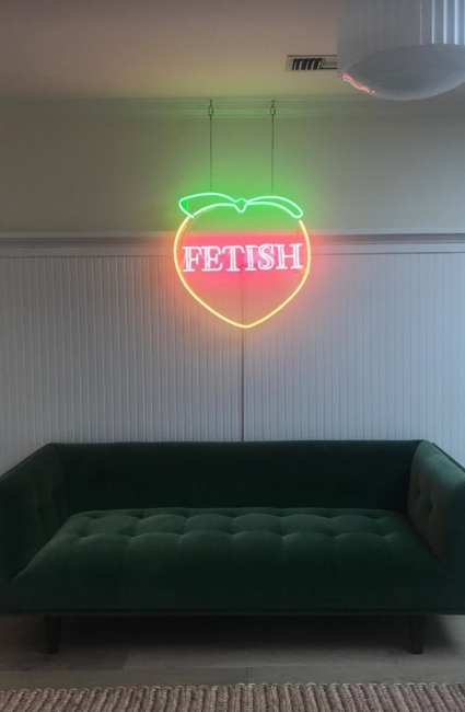 fetish2~0.jpg