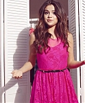 SELENA_GOMEZ_-_BACK_TO_SCHOOL_-__FIRSTDAYLOOK_720p_28Video_Only29_372.jpg