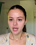 Selena_Gomez_s_Guide_to_the_Perfect_Cat_Eye___Beauty_Secrets___Vogue_-_YouTube_281080p29_mp40018.png