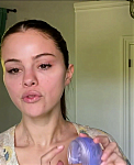 Selena_Gomez_s_Guide_to_the_Perfect_Cat_Eye___Beauty_Secrets___Vogue_-_YouTube_281080p29_mp40031.png