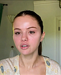 Selena_Gomez_s_Guide_to_the_Perfect_Cat_Eye___Beauty_Secrets___Vogue_-_YouTube_281080p29_mp40038.png